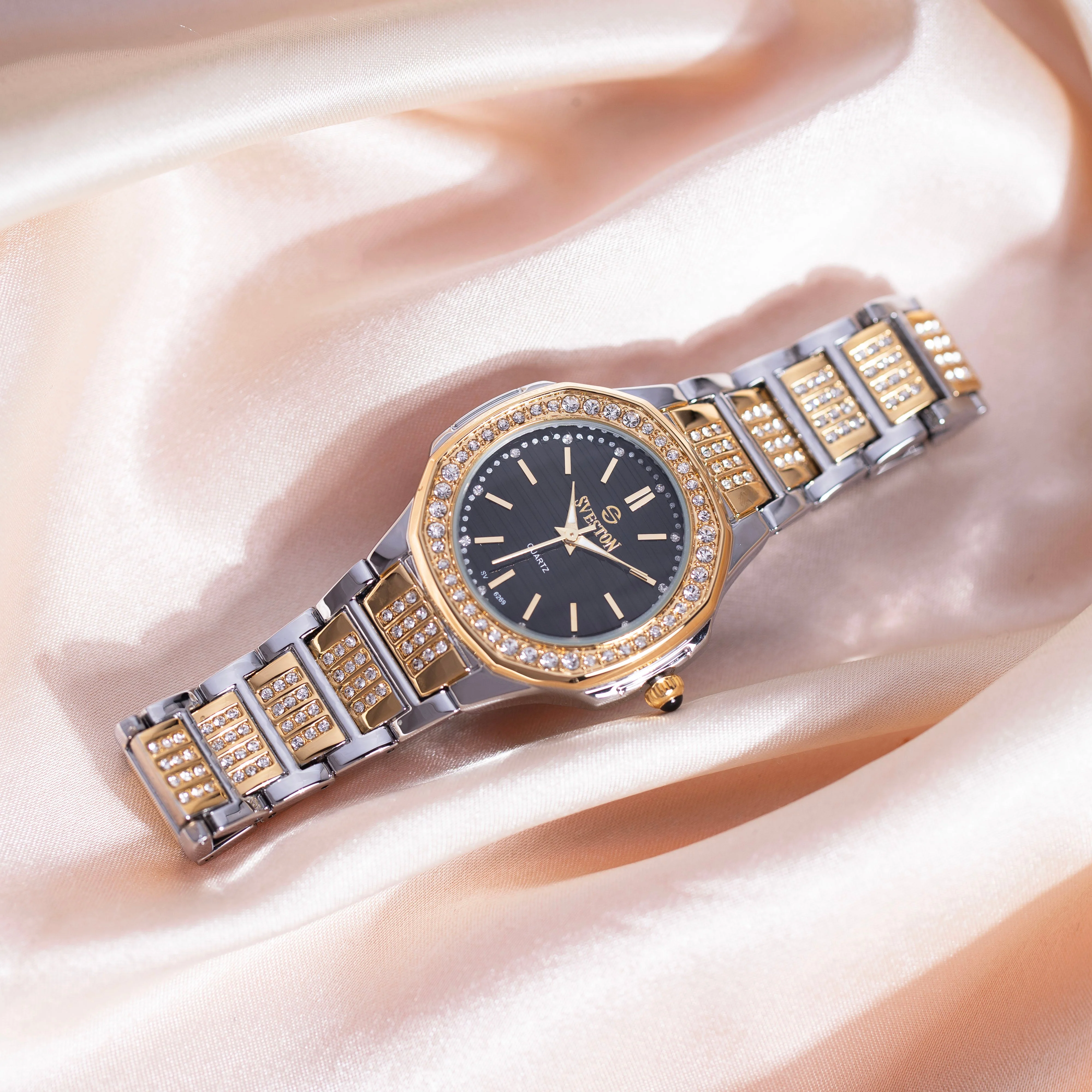 Glitz - Image 27