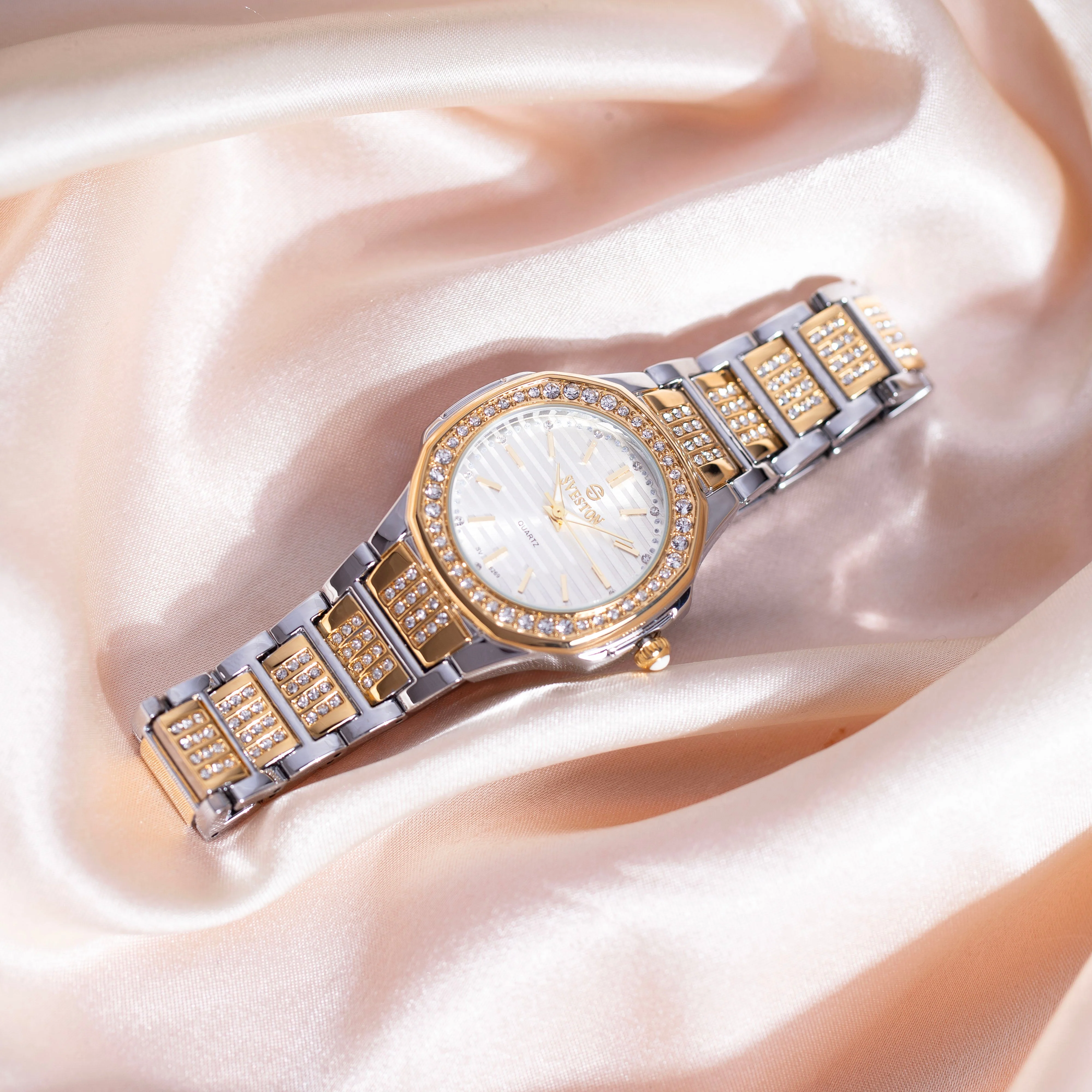 Glitz - Image 37