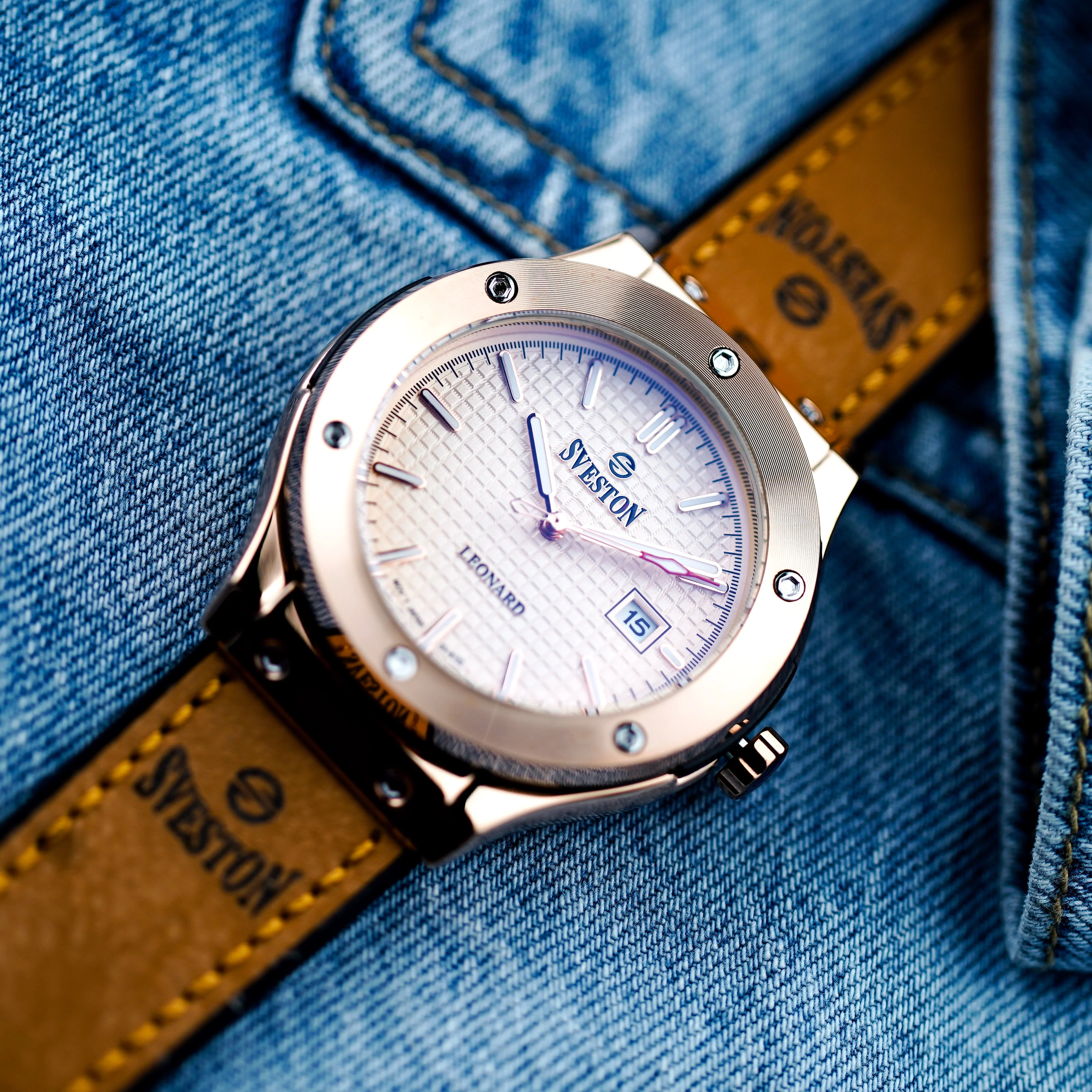 Leonard - Image 38